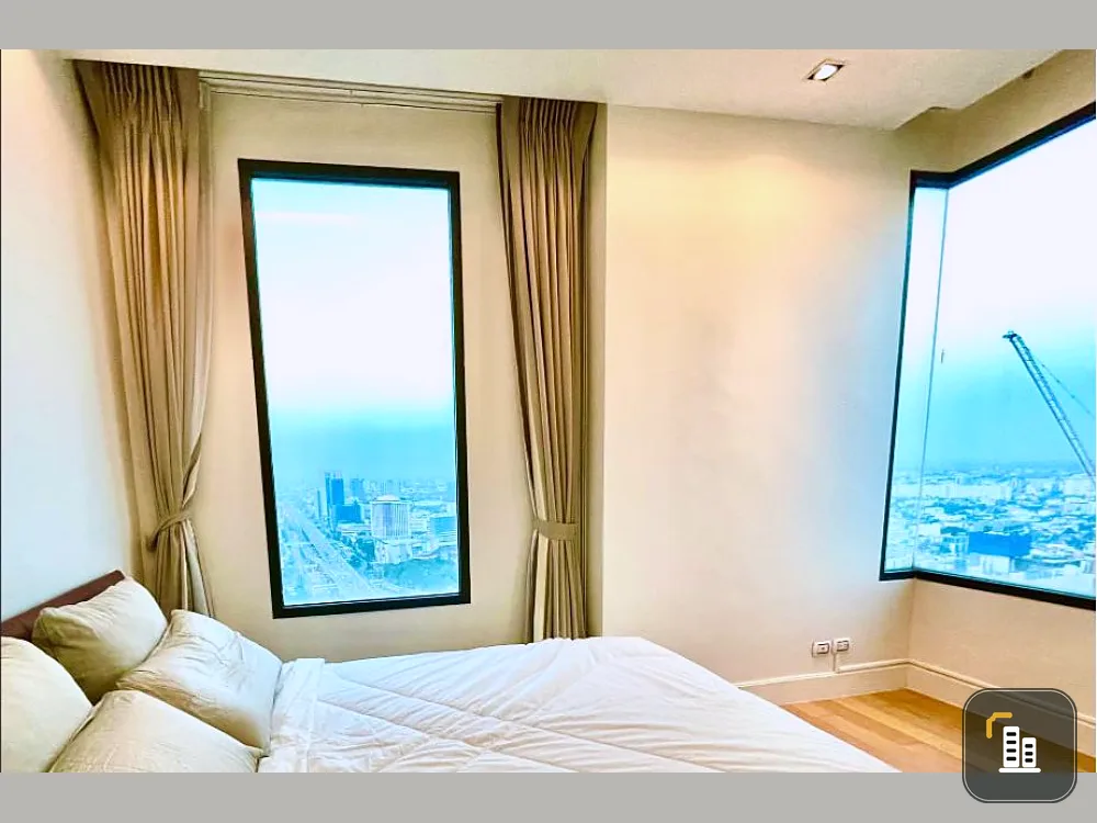 For rent Equinox Phahol-Vipha, new renovated room, very good Live as a family comfortably. Get the most beautiful city view. Hurry up to reserve.