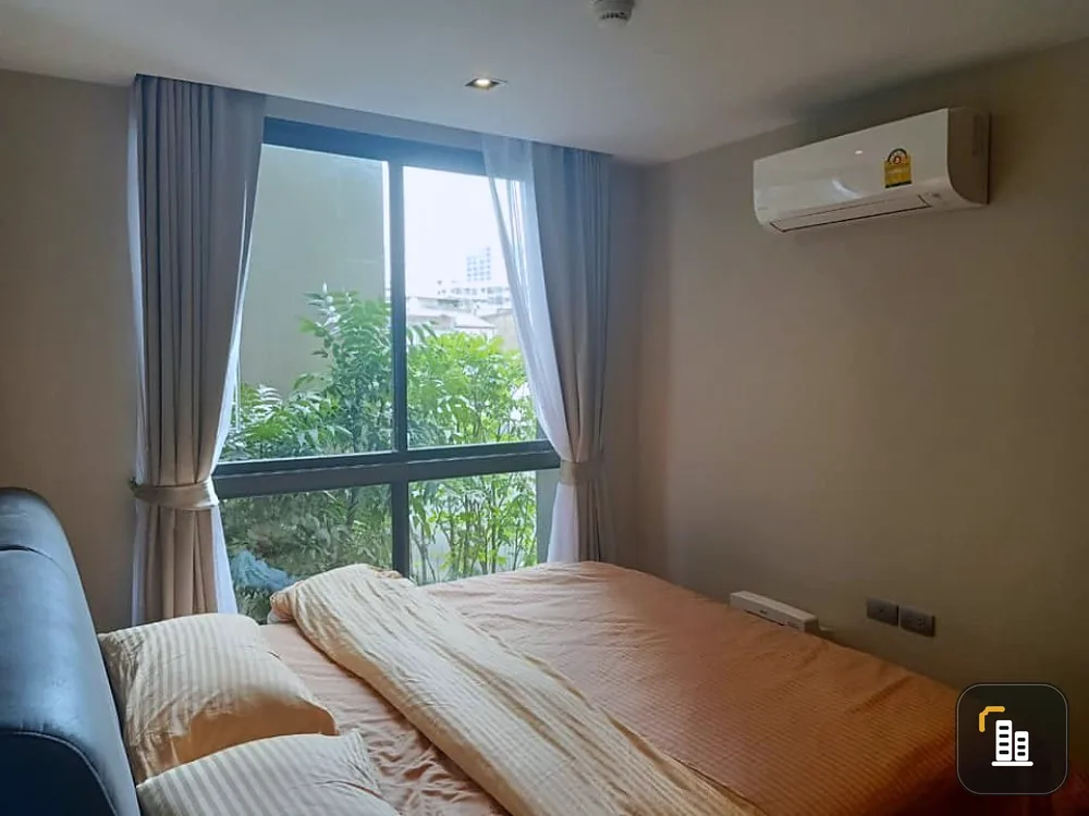 For rent, Altitude Samyan-Silom, nice room, separated, suitable for people who like privacy. If interested, hurry to reserve now.