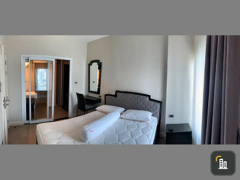 For rent, The Crest Sukhumvit 34, near BTS Thonglor, convenient transportation, don't miss it.