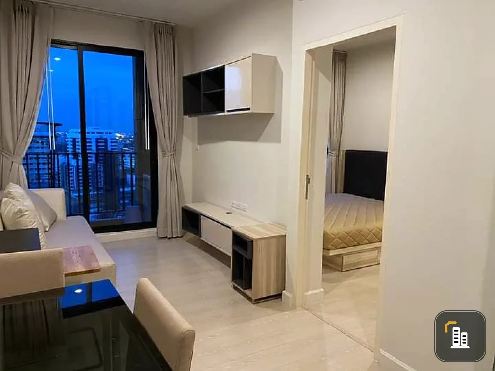 For rent, The Niche Pride Thonglor-Phetchaburi, north side, pool view, simple but inviting room, hurry to reserve