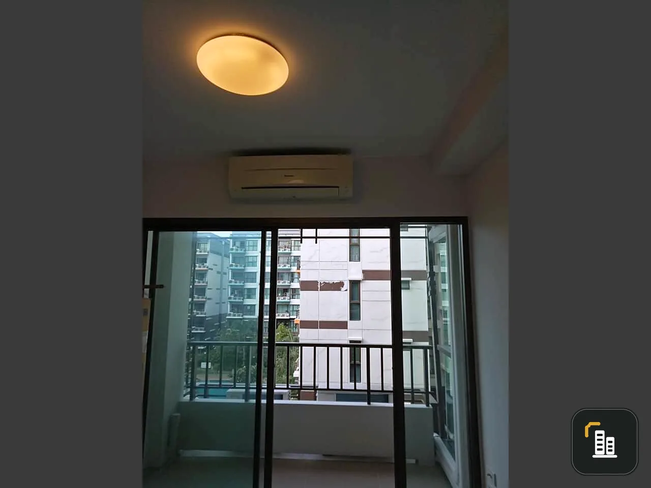 Sale / Rent Summer Garden Chaeng 19th floor overlooking the pool with the appliances come quickly book !!