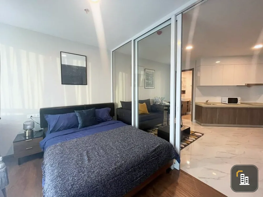 For rent!! Artisan Ratchada Condo, 14th floor, Building D, fully furnished. Ready to move in, don't miss it!!