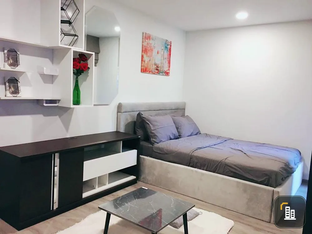 Condo for rent, BEAT BANGWA INTERCHANGE, corner room, very private, north, beautiful pool view, book quickly