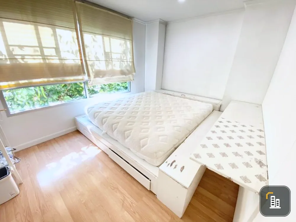Urgent sale!! Condo Lumpini Ville Ramkhamhaeng 26, 2nd floor, Building E, good location, convenient to travel, hurry and book now!!
