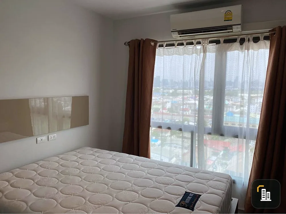 For Sale The Stage Taopoon Interchange the room is ready sofa bed You can carry your bag in.