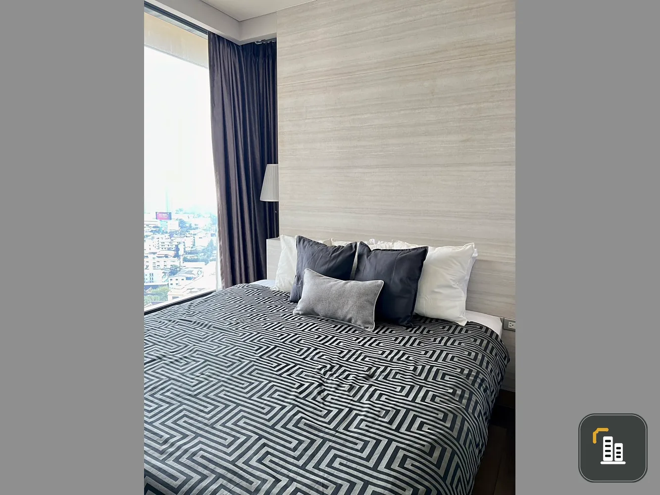 For rent!! Condo The Lumpini 24, 19th floor, beautiful room, fully furnished, ready to move in. Don't wait, hurry and reserve now!!