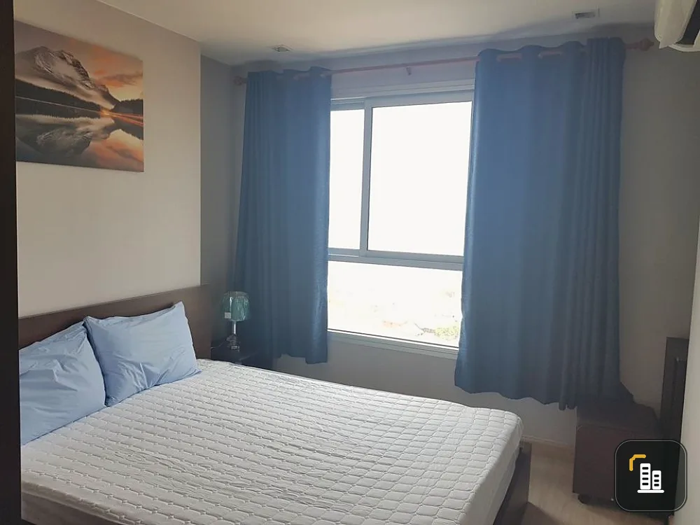 For sale, Casa Condo, Bang Yai, fully furnished. There is a washing machine too. The view is very good. You can move in.