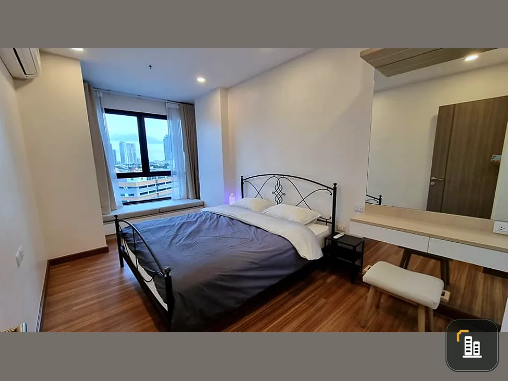 For rent Supalai Premier Charoen Nakhon, 10th floor, very good view, airy and comfortable. Plus a beautiful view of the pool. If interested, hurry to