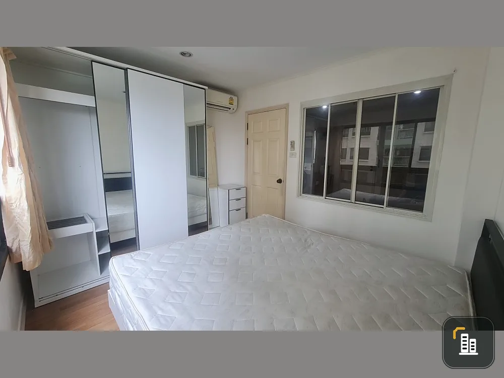 For rent, Lumpini Place Ratchada-Thapra, the room is divided into proportions, fully furnished, just come and move in. Urgent.
