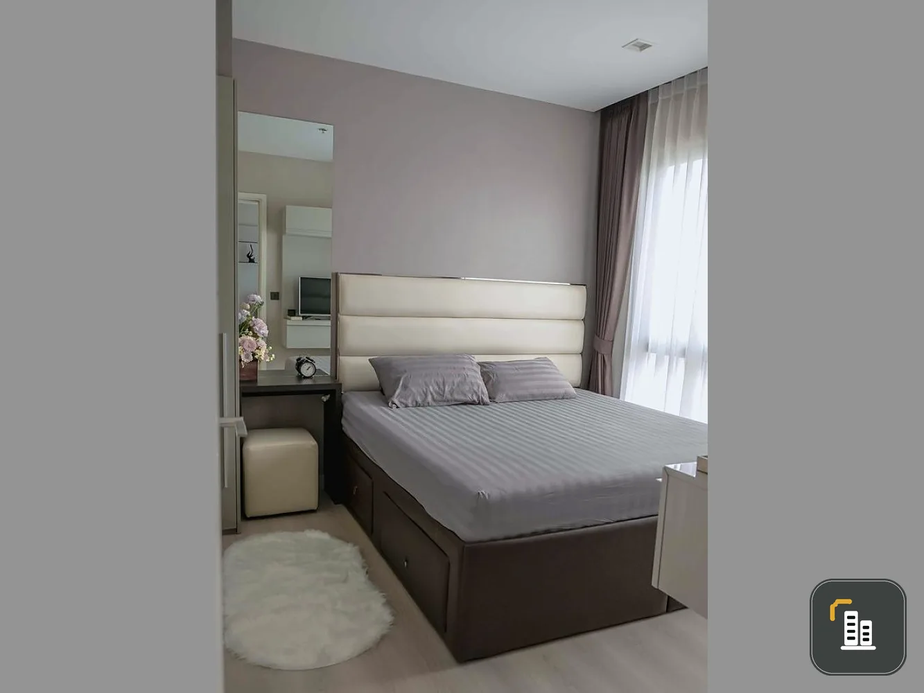 For rent, The Signature by Urbano, beautiful room, very luxurious. Premium grade furnishings throughout the room do not book, regret instead