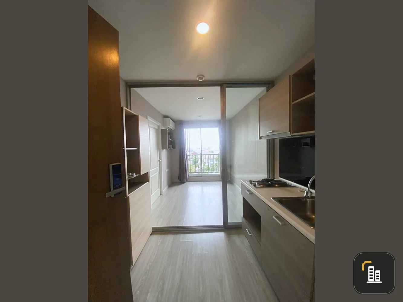 Selling The Privacy Ratchada –Sutthisan, empty room, a very private corner room, good view, don't just look at it, hurry to reserve.
