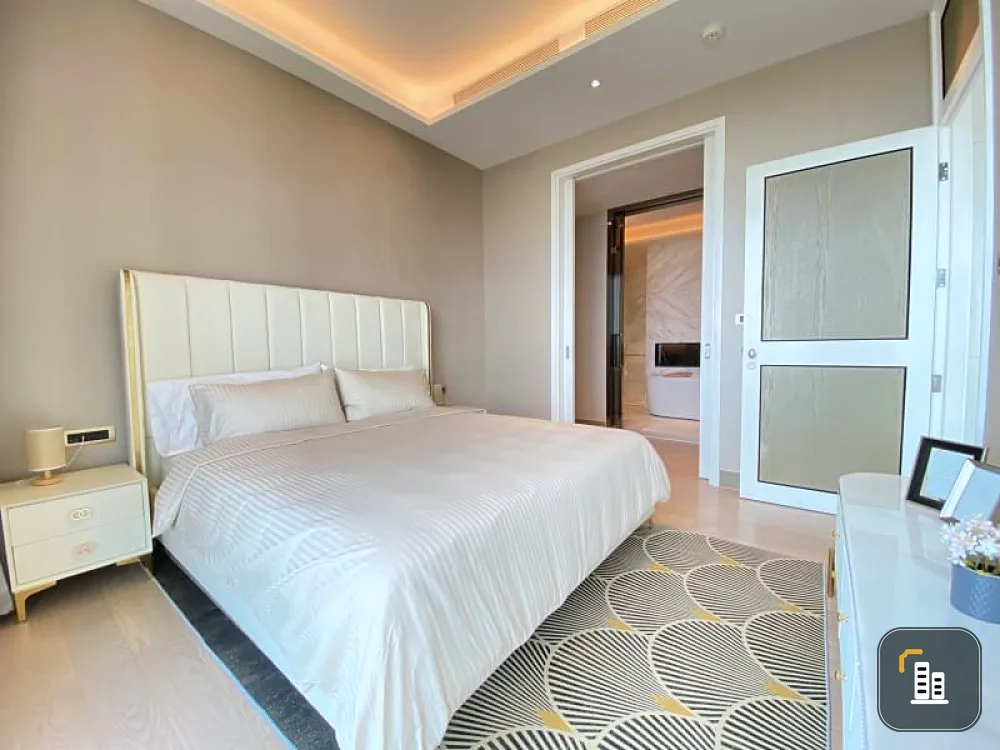 Condo for rent, The Residence at Mandarin Oriental, Bangkok, overlooking the Chao Phraya River curve, do not miss it!!