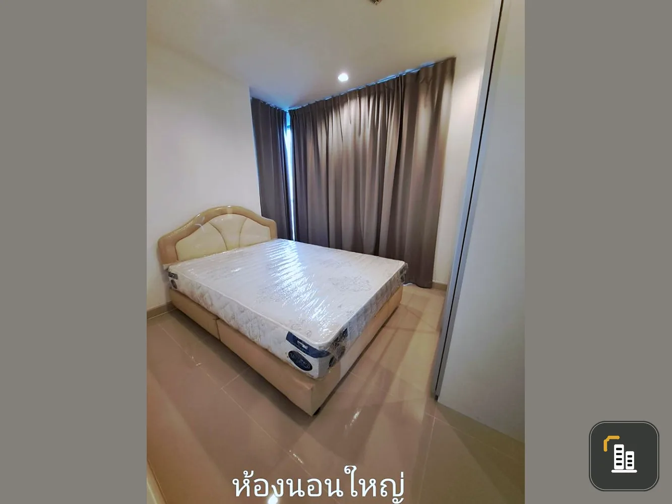 Ideo Mobi Rama 9 for sale, 2 bedrooms, 1 bathroom, white tone room gives a warm and inviting feeling. Buy and invest with great profit