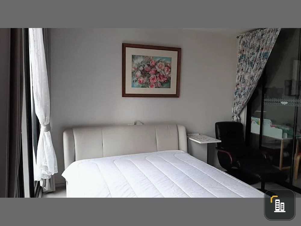 Condo for rent, Noble Ploenchit, high floor, has a private elevator, next to the sky train, convenient to travel, do not miss