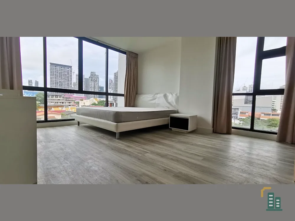 For sale, D 65 condominium, corner room, outside view, fully furnished, ready to move in, don't wait, hurry up