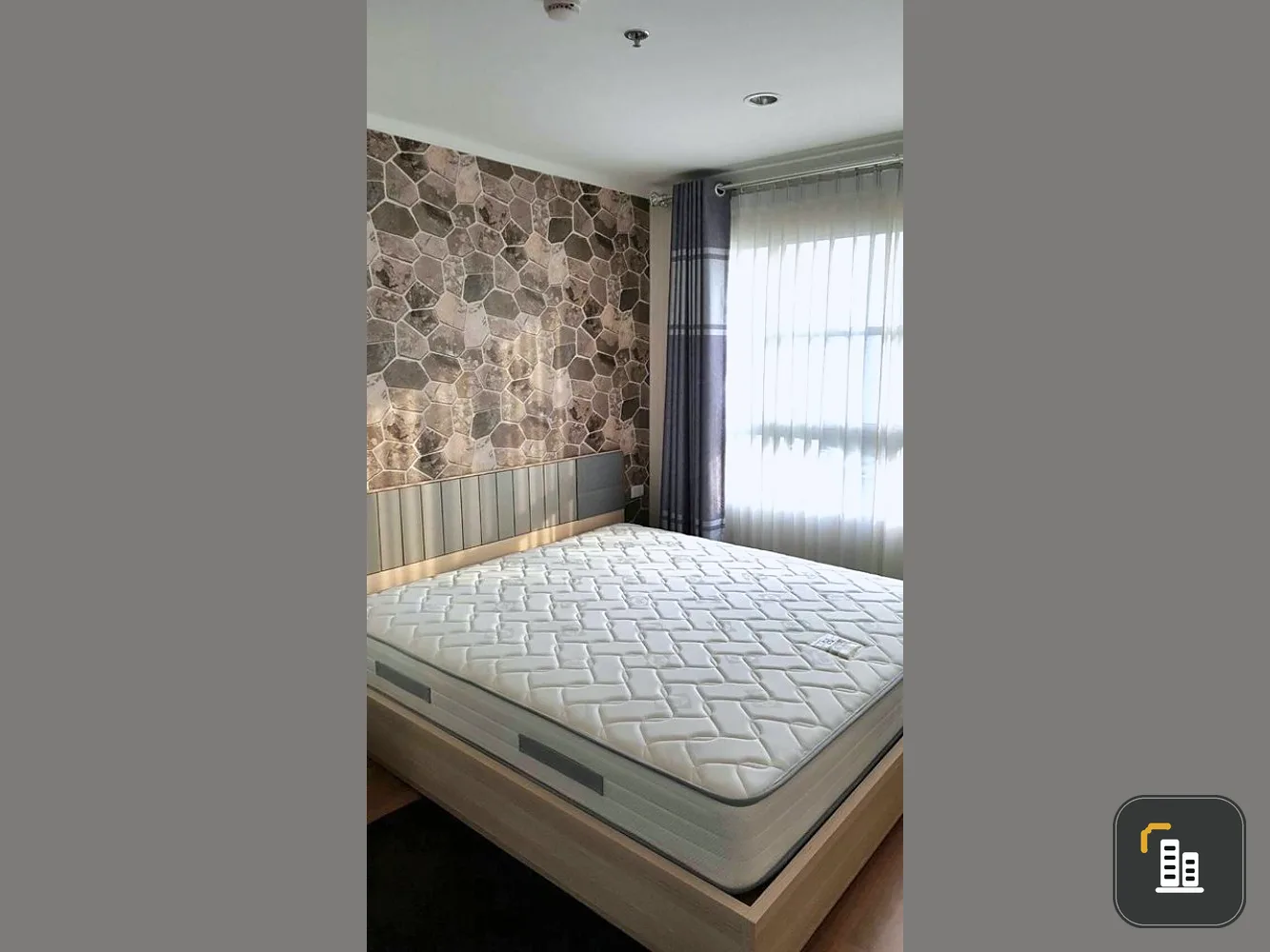For sale Lumpini Park Rama 9-Ratchada has a corner room, wide size, lots of usable space. Buy and invest for sure profit