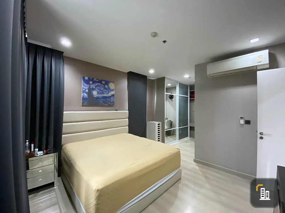 Sell / rent The Signature by Urbano, corner room, fully furnished, convenient electrical appliances Ready to move in. Don't wait.
