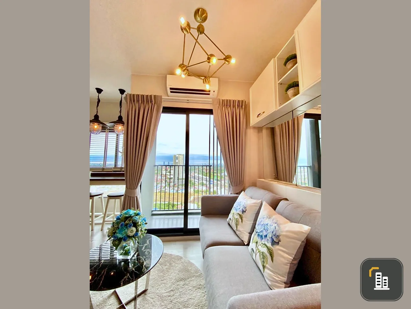 Plum Condo for sale, Central Station, Phase 1, beautiful decorated room, fully built-in, drag the bag, ready to move in, don't miss it