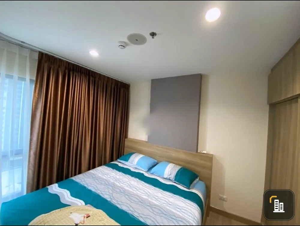 Quick sale!! Thana Astoria Condo, 14th floor, convenient transportation, near MRT, this price, don't miss it!!