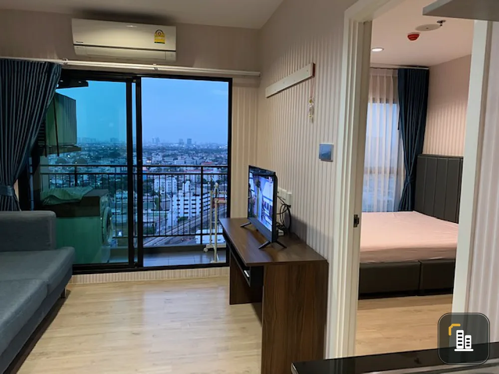 Quick sale!! Thana Astoria Condo, 21st floor, beautiful room, ready to move in, convenient to travel, near MRT, hurry and book now!!