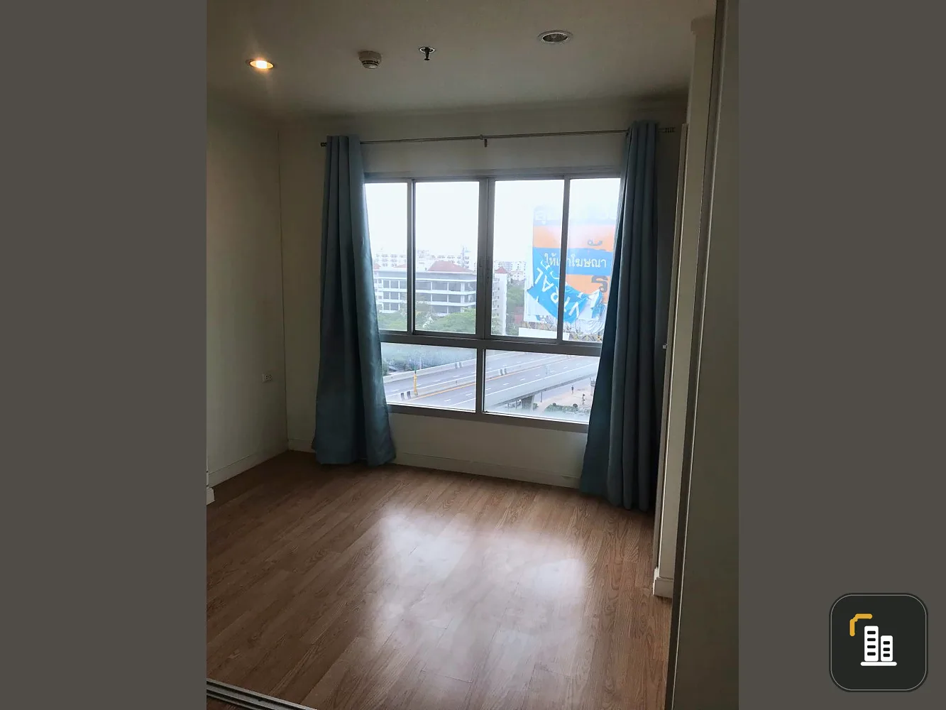 Selling Lumpini Ville Chaengwattana-Pakkred, empty room, can be decorated as you like. Create type. Don't miss it. Buy it now.