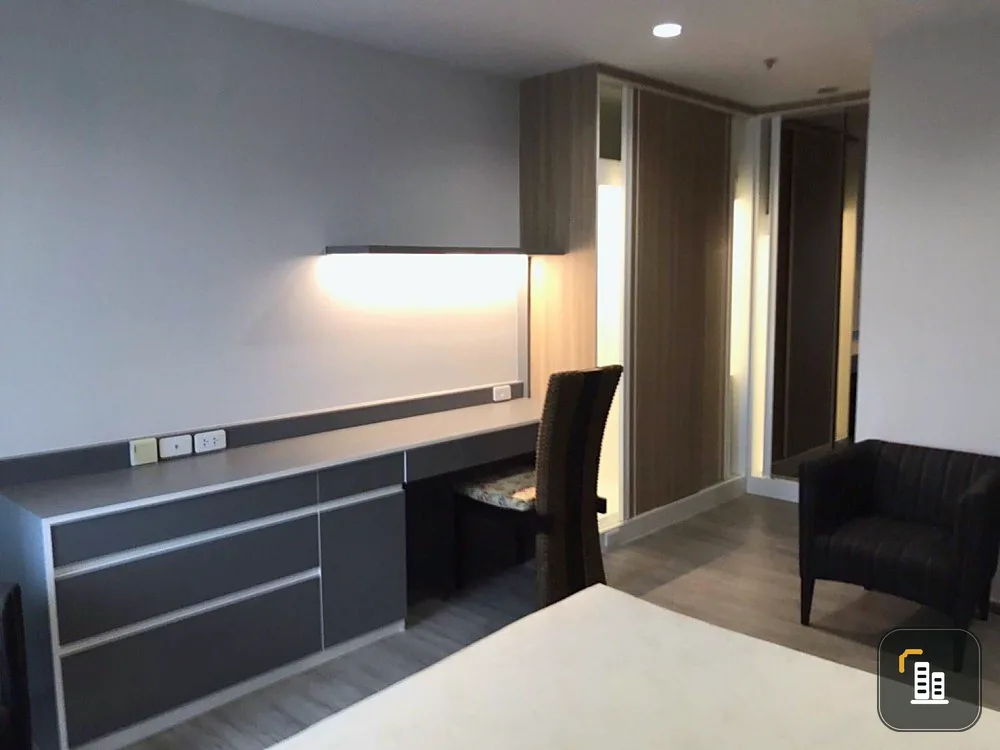 Sale/rent!! Condo Regent Home Bangson, 28th floor, Building B, fully furnished, very beautiful room, ready to move in, don't miss it!!