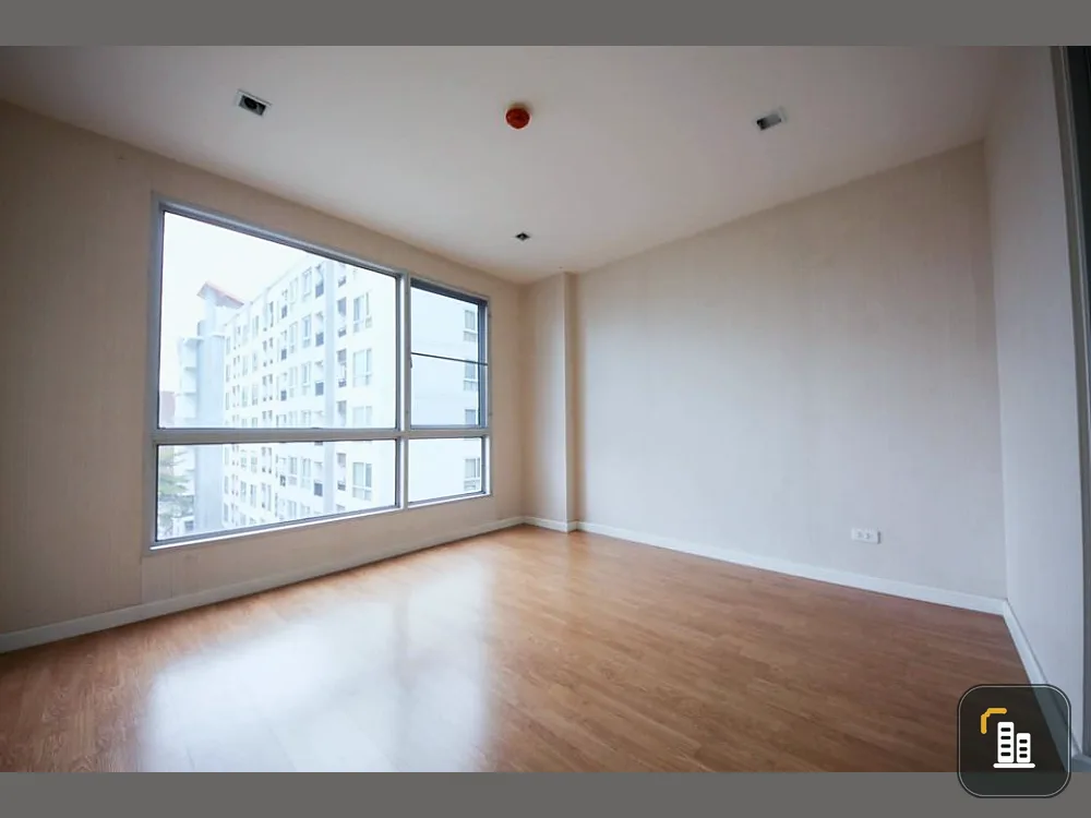 Sell Casa Condo Ratchada-Thapra, empty room, wide size, lots of usable space The room decoration should not be missed. Must buy.