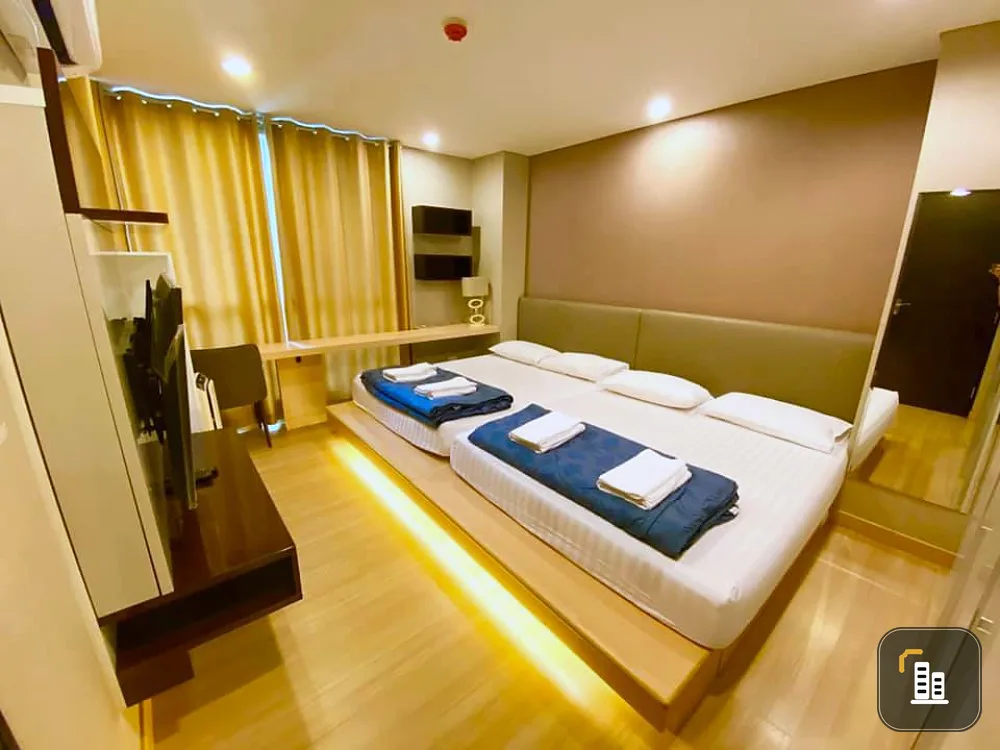 Big room Decorated with good furniture, super luxurious, so good, rent it now at The Address Pathumwan.
