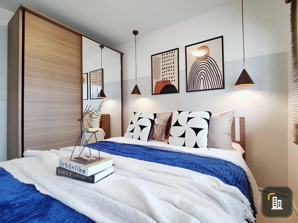 For rent Kensington Bearing, beautiful room, fully furnished, don't wait.
