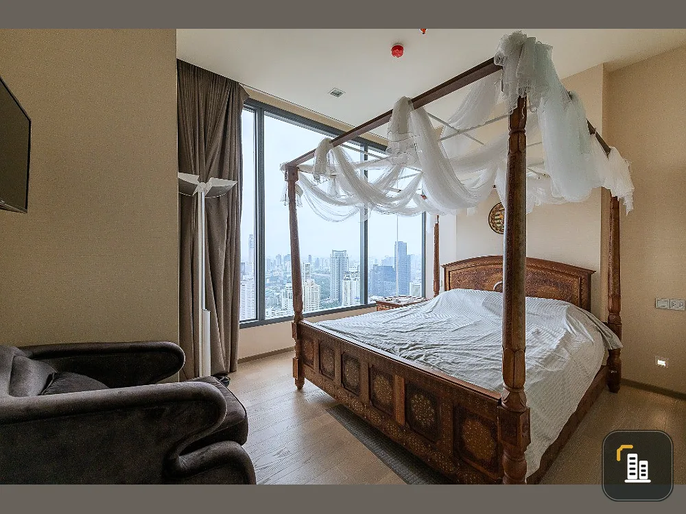 Condo for rent, The Esse Asoke, high floor, beautiful room, fully furnished. complete electrical appliances