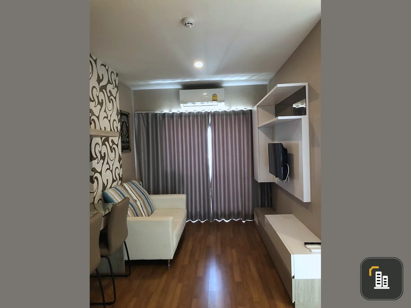 For rent!! Condo Lumpini Place Bangna Km. 3, 6th floor, Building C, very beautiful room, decorated with built-in furniture, hurry to reserve!!