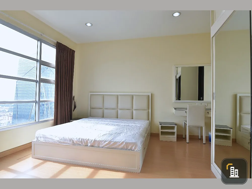 Condo for rent, Baan Klang Krung, Siam, Pathumwan, white tone room, livable, comes at the best price not booking is you miss