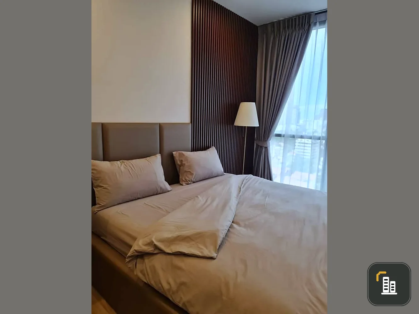 Condo for rent, Oka House Sukhumvit 36, new room, warm tone, fully furnished. Complete electrical appliances. Don't miss it.