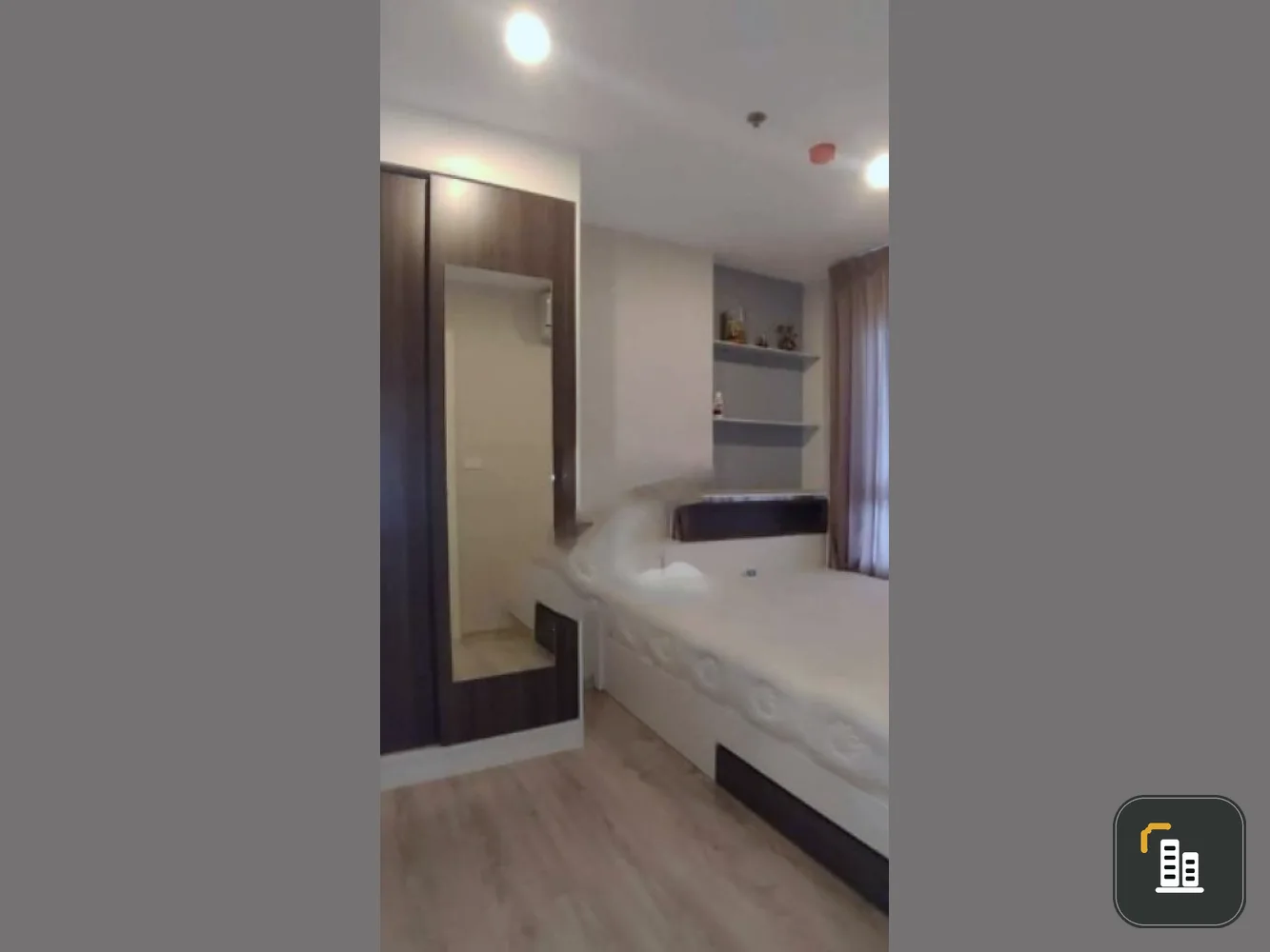 For sale, Chewathai Petchkasem 27, good location, convenient transportation, can't miss it, book now!