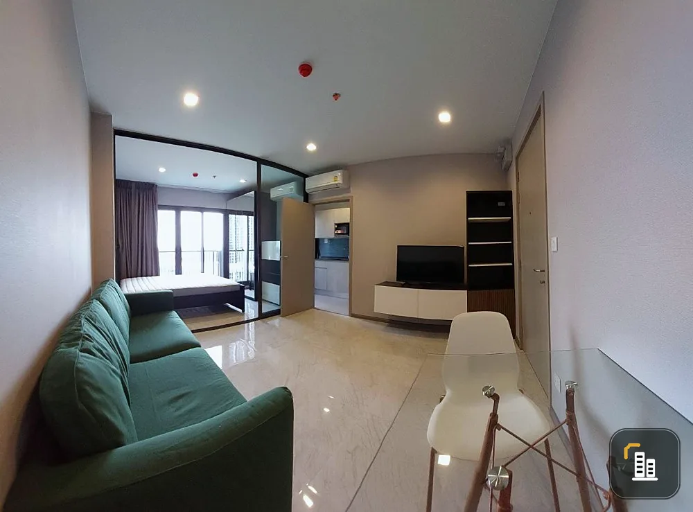 Wow, very new room, 14th floor, complete facilities. If interested, hurry to reserve now at The Politant AQUA for rent.