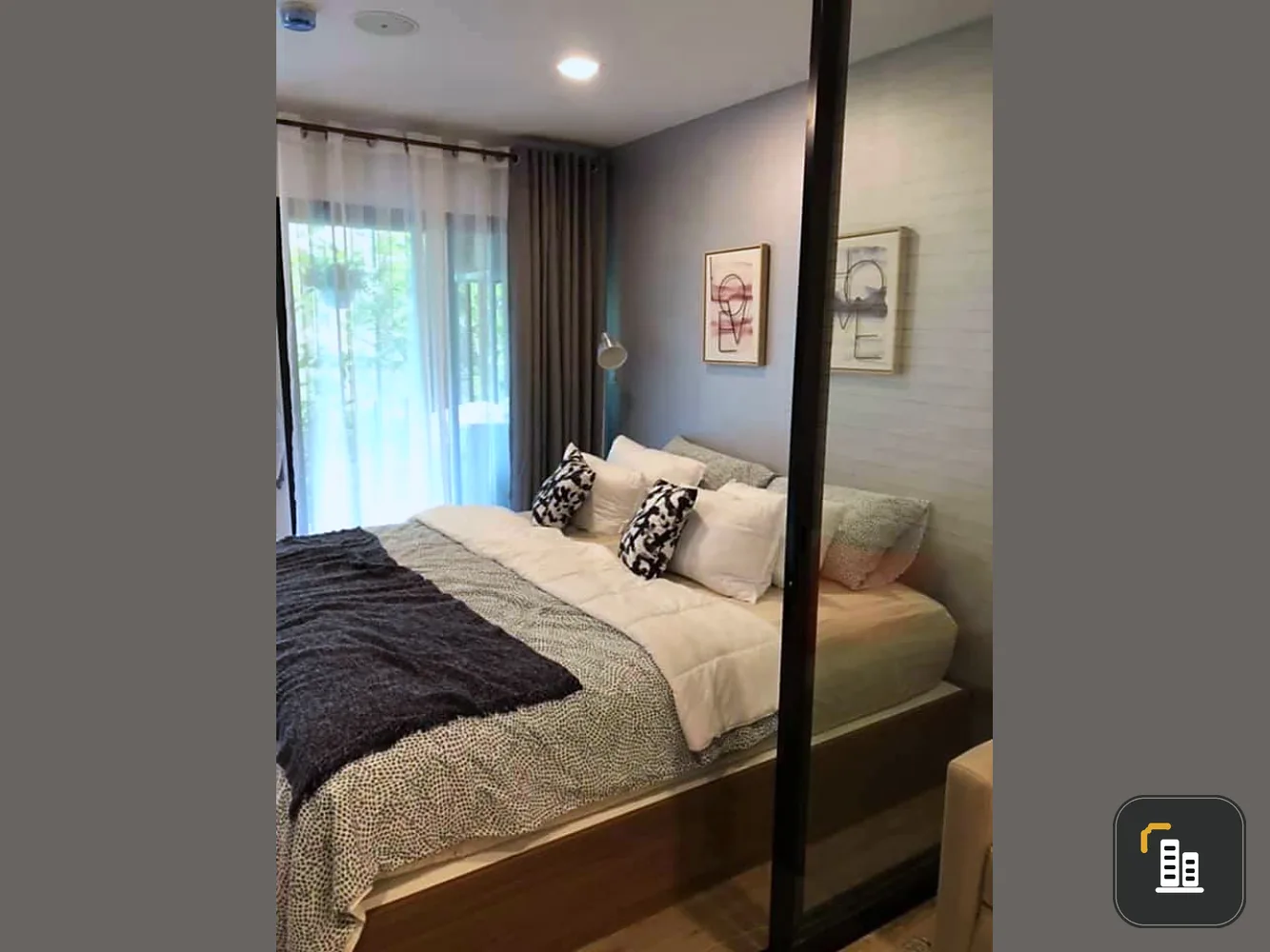 Kave Town Shift for rent, very beautiful room, well furnished in the whole room. With a complete set of electrical appliances. Hurry up to reserve.