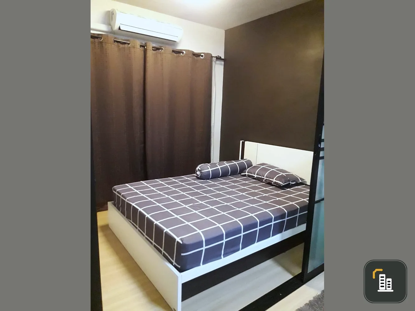 For rent, Plum Condo Samakkhi, 4th floor, nice studio room, fully furnished. There is a balcony for washing. Ready to move in, book now
