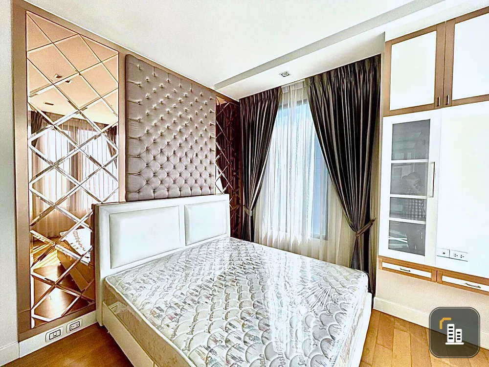 For rent, Equinox Phahol-Vibha, 2 bedrooms, garden view, elegantly decorated. You can reserve in advance. Don't miss it.