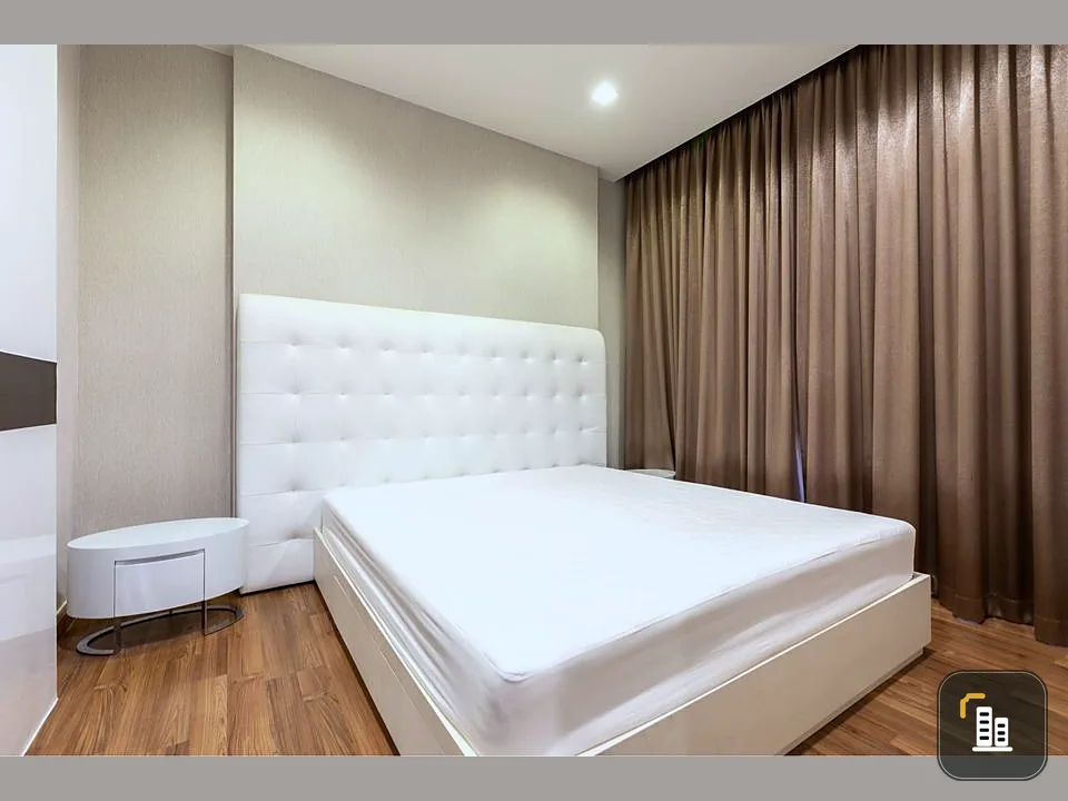 Ivy Ampio 1 bedroom condo for sale, well decorated interior. There is a bathtub inside. Get the best price You have to come and buy it.