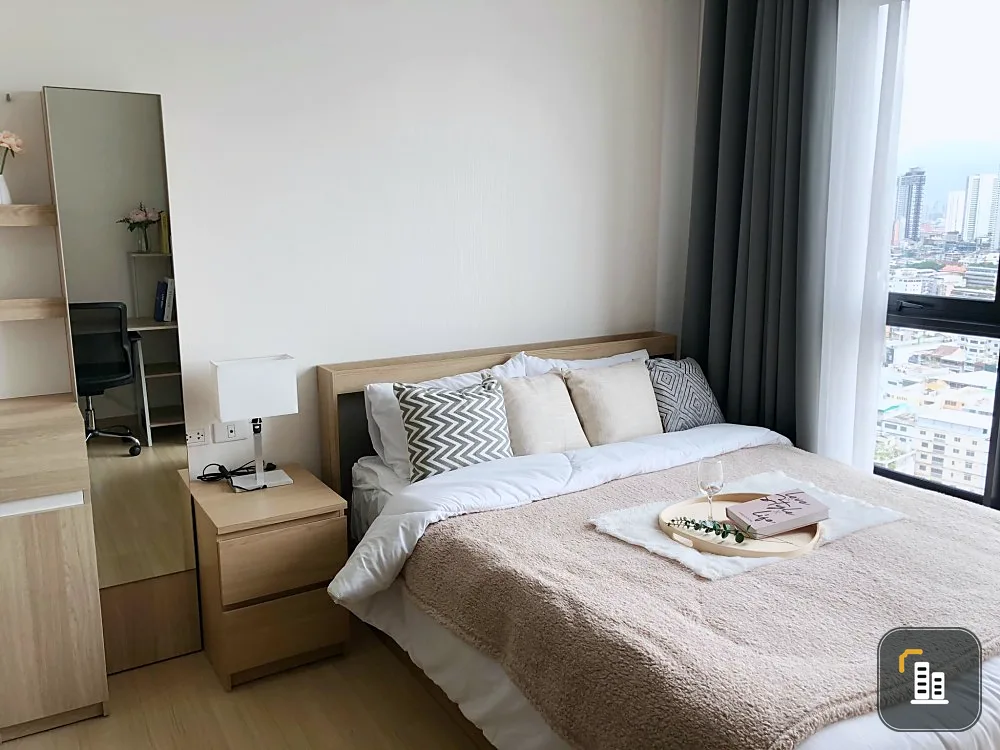 Condo for rent, Supalai Loft Prachathipok-Wongwian Yai, high floor, city view, complete electrical appliances, you can move in.