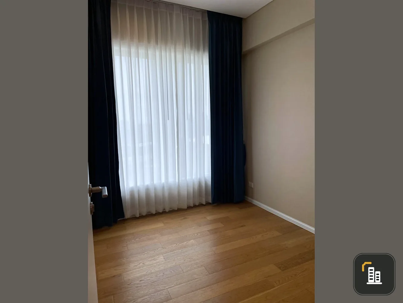 Selling The Saint Residences, new room, garden view, 20th floor, great price, room decoration type, you need to reserve it. Don't miss it.