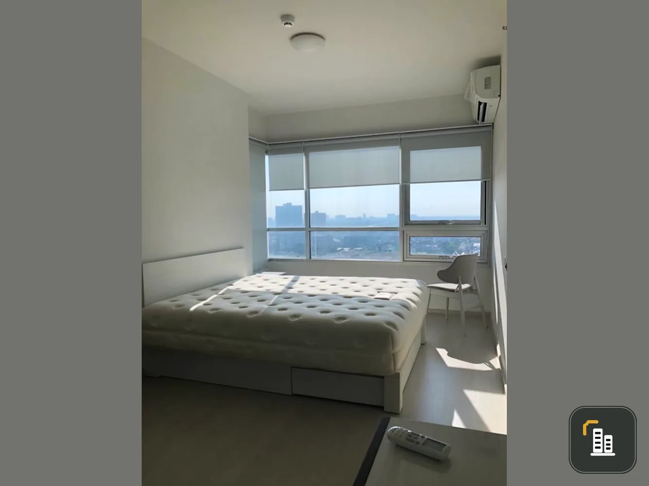 Condo for rent, Chapter One Shine Bang Pho, very bright view, very beautiful room, nicely decorated with furniture, book now.