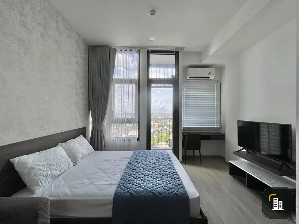 Condo for sale, Centric Ratchayothin, studio room, 14th floor, beautiful room like new. Whoever owns it will not be disappointed.