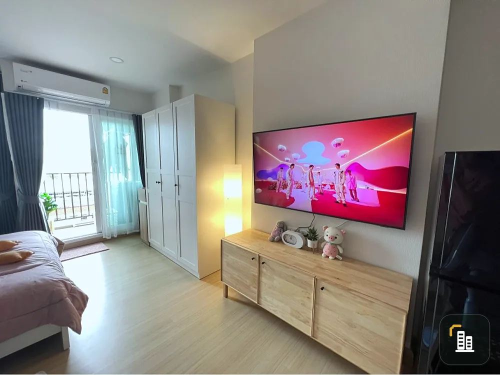 Studio room size 28 sq m. Beautiful decoration. Very livable. Rent now at Supalai Veranda Ramkhamheang. Don't miss out. Book now.