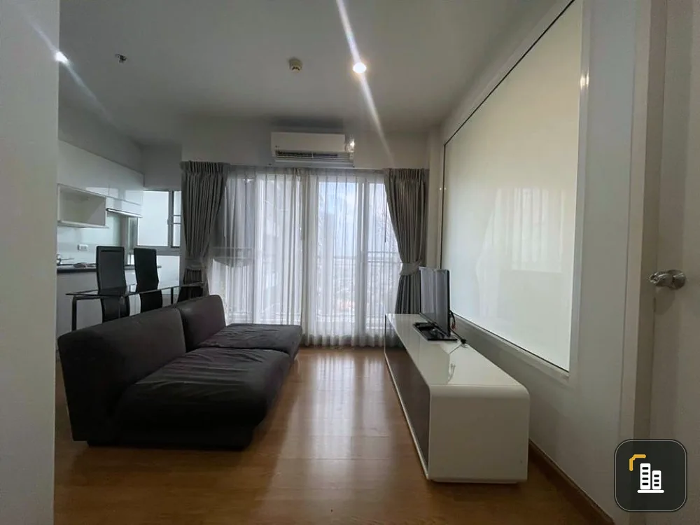 Condo for rent, The Parkland Grand Taksin, built-in furniture Facing north, garden view, affordable price