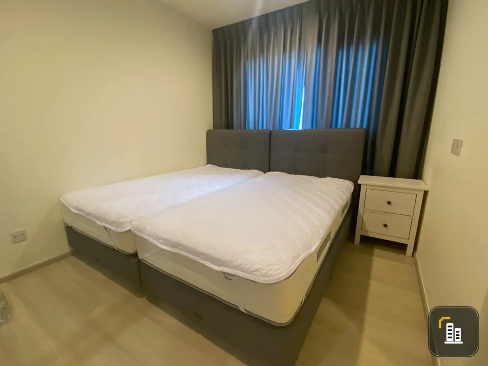 Condo for sale Life Asoke-Rama 9, high floor, good condition room, built-in new dressing room, hurry up, don't wait.