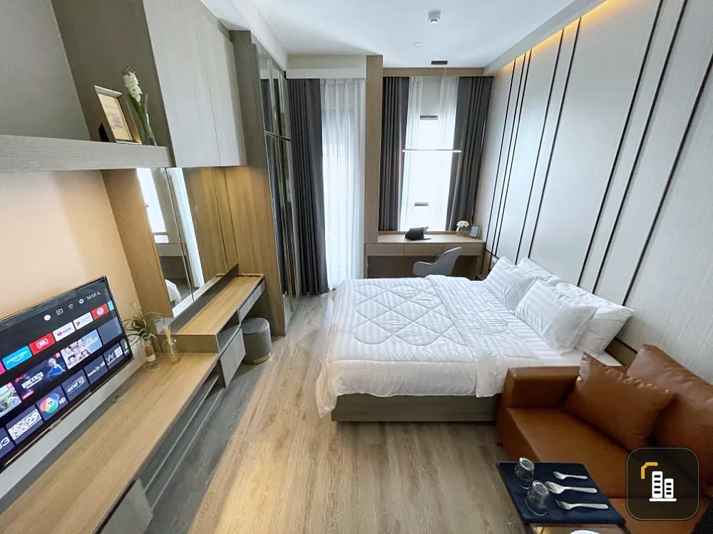 For sale, for rent!! Condo Knightbridge Prime On Nut, brand new room, built-in furniture throughout the room, book now!!