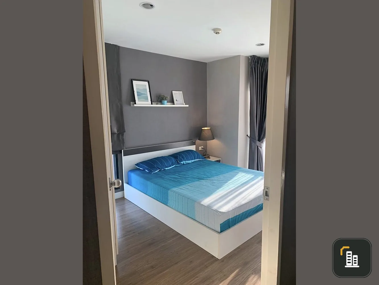 For sale, for rent, Hallmark Ngamwongwan, 8th floor, beautifully decorated, great price, hurry up and come and own it today.