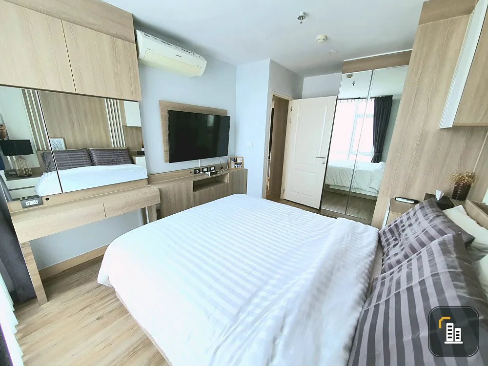 Condo for sale Bangkok Horizon Sathorn-Narathiwas. Fully furnished, good location, don't wait!!