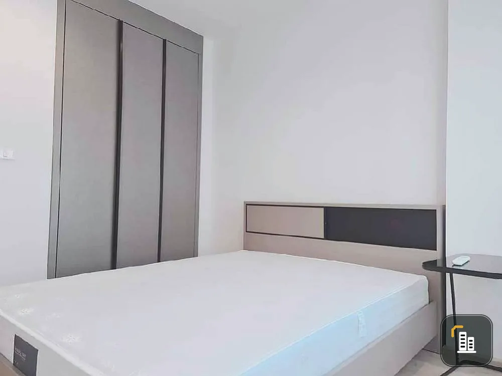 For rent, Ideo New Rama 9, 15th floor, high view, spacious room Fully furnished and electrical appliances. Hurry up to reserve.